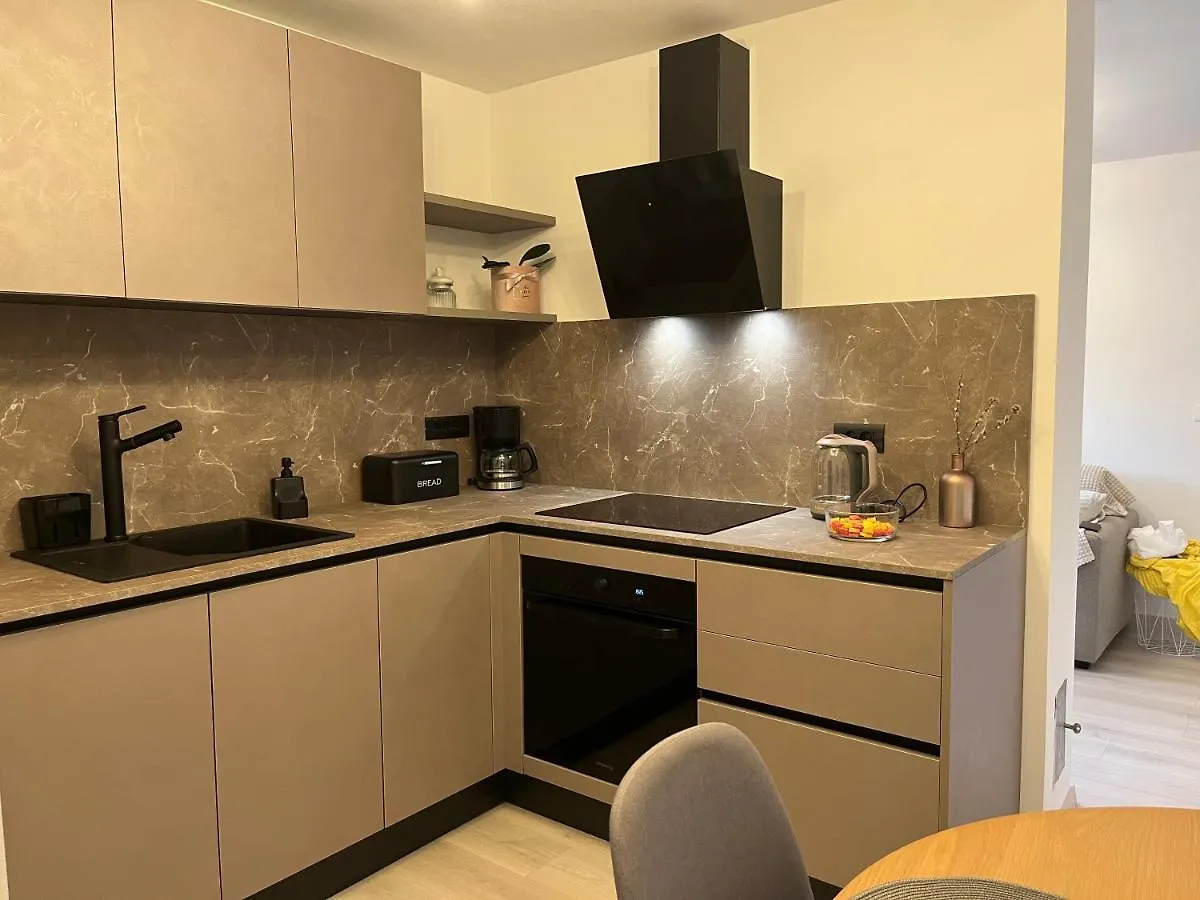 Apartment A & N With Free Private Parking Pula Kroatien